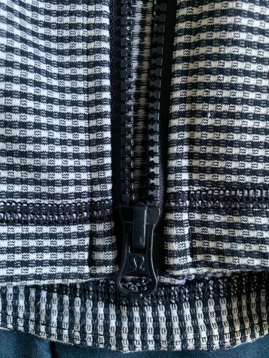 Lululemon Forme Jacket Size 6 - Picture 6 of 13